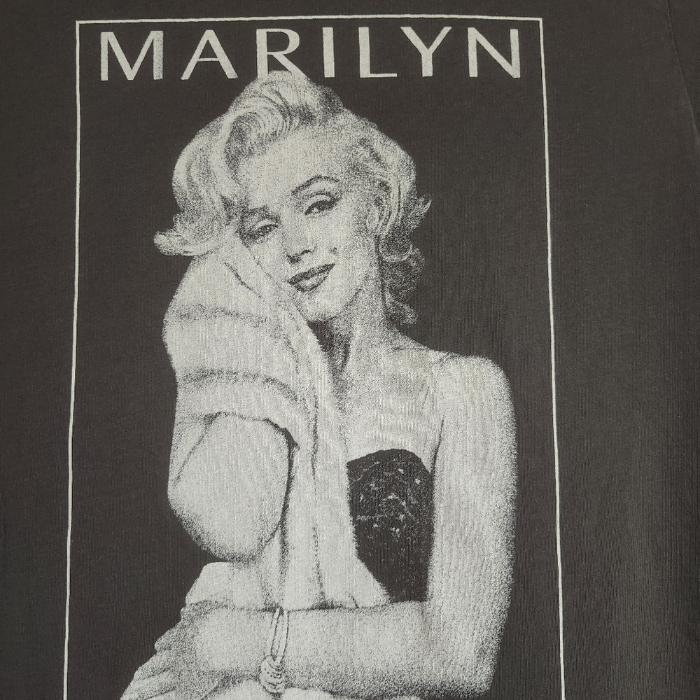 Gray Graphic Tee with Marilyn Print. Firm On Price